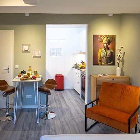 Have-A-Nice-Stay - Souterrain, Kino An Der Natur, U-Bahn Nach Hamburg 400M - Baecker & Restaurants 500M - Lidl 800M - Zentrum 1,5Km Ahrensburg Exteriör bild